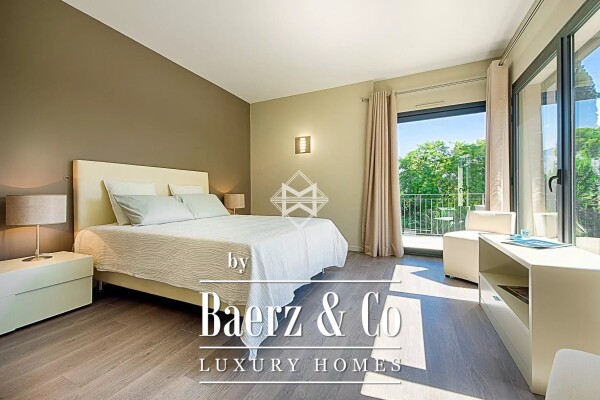 photo 8 Stunning contemporary style property with sea view