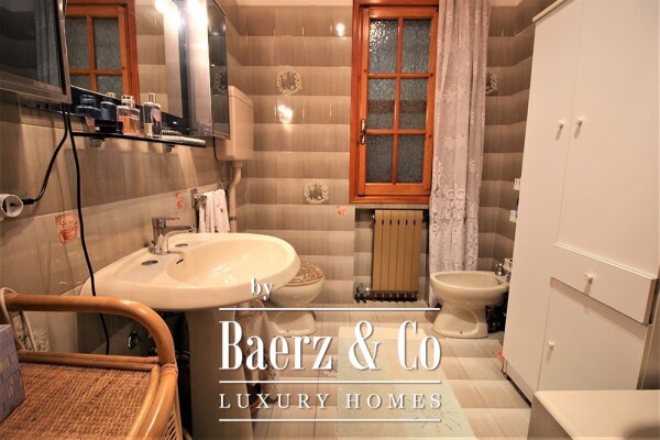 photo 48 Villa for sale 350 m²