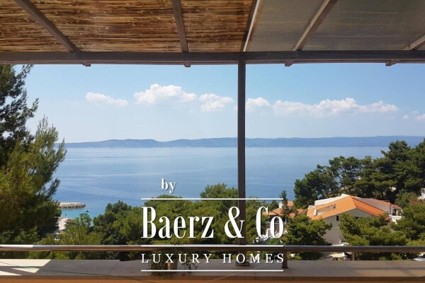 photo 5 Brela - a beautiful villa with 20 rooms and a restaurant near the sea