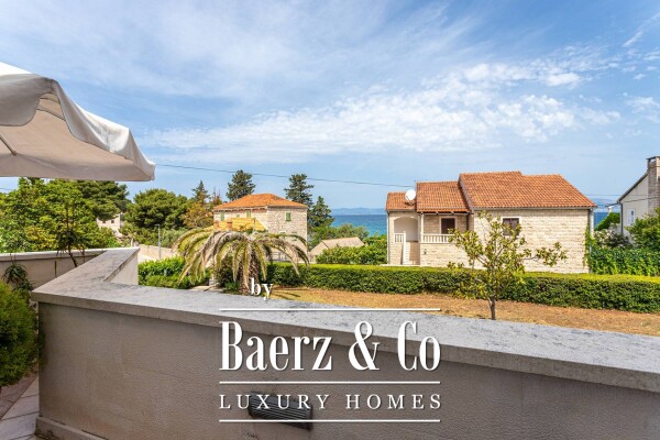 photo 7 Brac, beautiful villa with a large garden 20 m from the sea