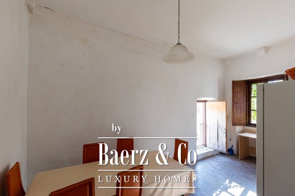 photo 11 Dubrovnik - Old Town, stone house with garden