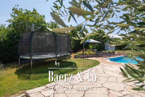 photo 6 Rakalj, beautiful, spacious villa with pool and large garden, 452 m²