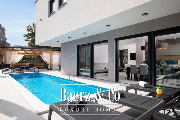 photo 4 Istria, Medulin - luxury villa with wellness and swimming pool, 300 m²