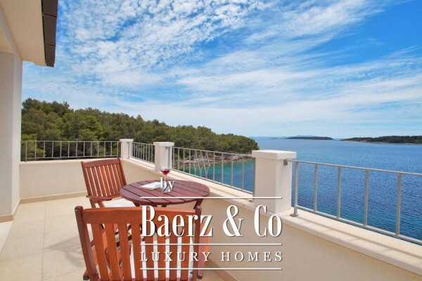 photo 4 Korčula, nice house in the first row to the sea, 250m2