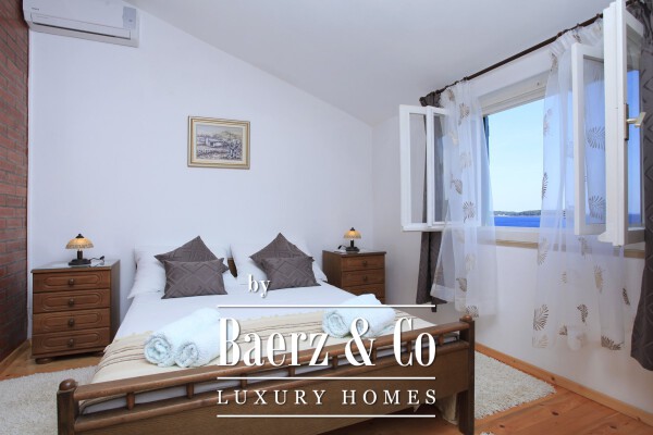 photo 14 Korcula, beautiful Dalmatian house by the sea with pool