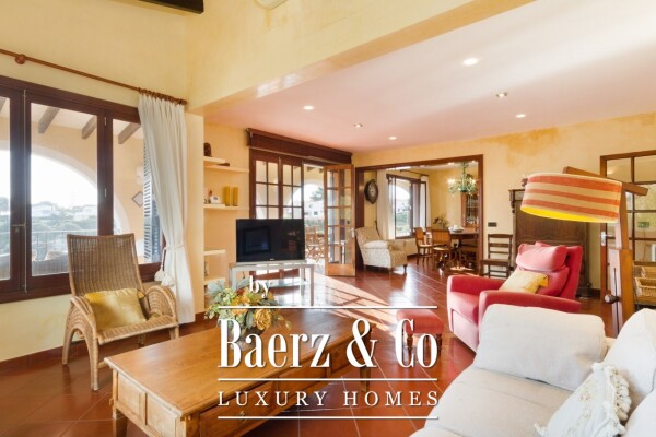 photo 11 LOVELY VILLA WITH SEA VIEWS IN CALAN BRUT