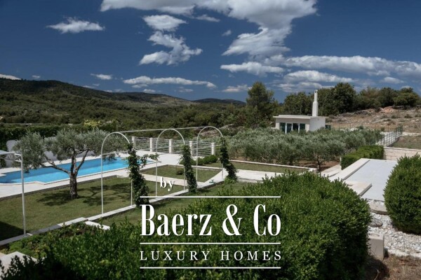 photo 2 Brač, Donji Humac, three charming buildings with a swimming pool on a plot of 1780 m²