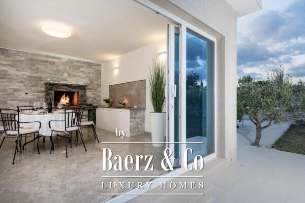 photo 10 Brač, Donji Humac, three charming buildings with a swimming pool on a plot of 1780 m²