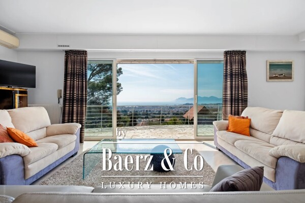 photo 5 AMAZING CALIFORNIAN STYLE VILLA WITH SEA VIEW