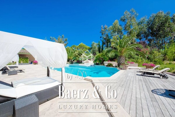 photo 14 In a closed and secured estate, properyt totally refurbished of about 600 sqm on an almost flat land of approximately 800 sqm decorated with a swimming pool and a tennis court.