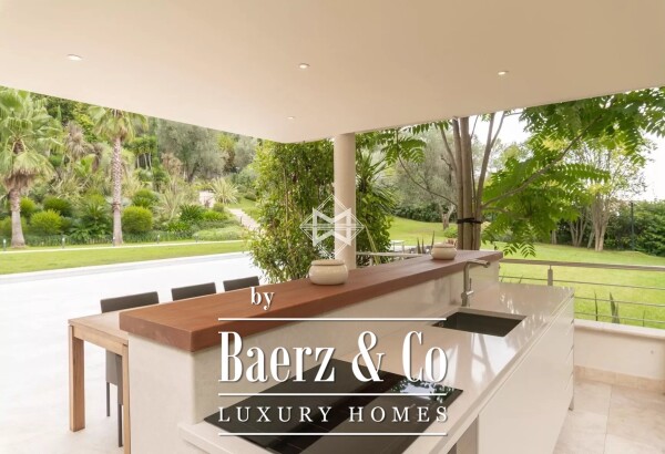 photo 5 Contemporary villa in a prestigious estate in Mougins