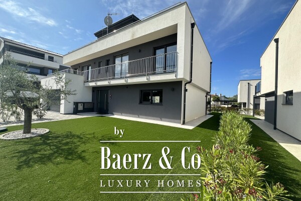 photo 5 Istria, Pomer: Exclusive Modern Villa 286 m² with Pool and Sea View, 400m from Coast