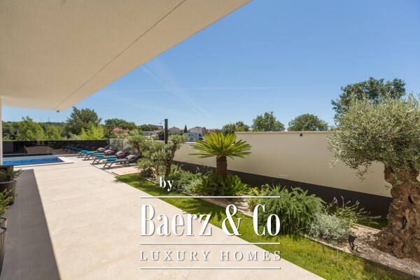 photo 9 Medulin, Istria: Luxury Modern Villa, 200 m² Near Sea and Beaches