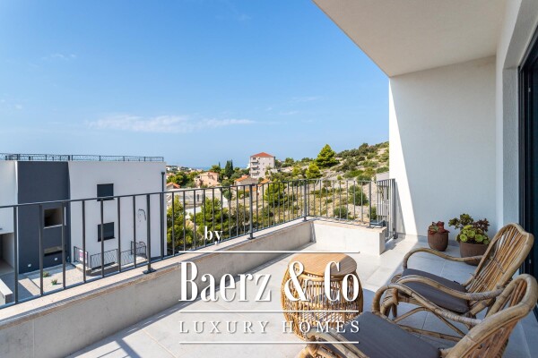 photo 14 Sevid, NEW BUILD, modern villa with a pool