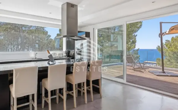 photo 16 Beautiful luxury home in Cala moli