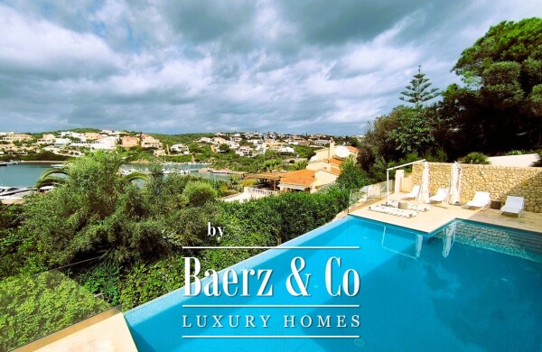photo 1 EXQUISITE LUXURY VILLA WITH PANORAMIC VIEWS IN THE BAY OF MAHÓN, MENORCA