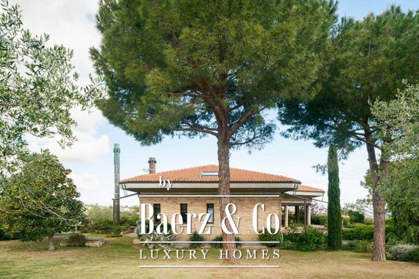 photo 17 Villa for sale 210 m²