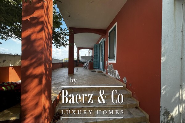 photo 3 Ugljan, Preko house, first row to the sea with swimming pool 250 m² for adaptation