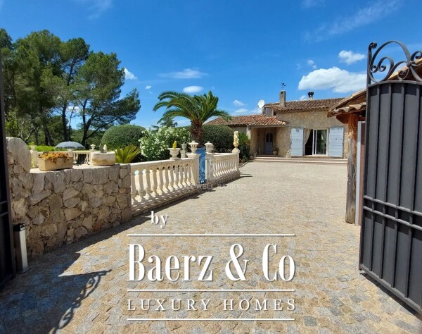 photo 4 Magnificent Stone villa