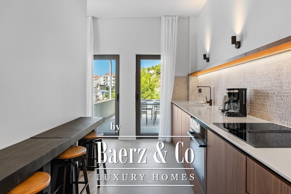 photo 15 Omiš, luxurious residential building with a swimming pool and a beautiful view of the sea