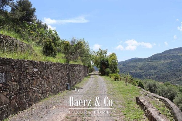 photo 116 Villa for sale 166 m²