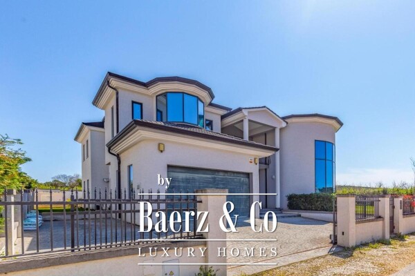 photo 1 Istria, Pomer, beautiful villa of 490 m2 near the Marina with a large garden and swimming pool