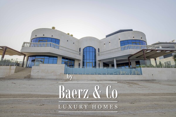 photo 25 Captivating Luxury Signature Villa