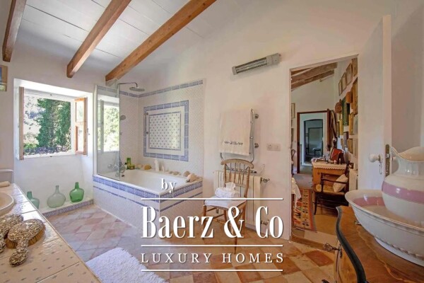 photo 12 Beautiful historic estate in S’Arracó with spectacular gardens