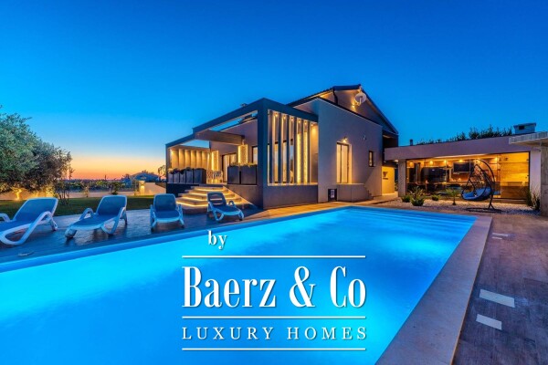 photo 3 Zadar, Privlaka, modern house with swimming pool and auxiliary facility