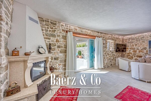photo 7 Istria, Selina - Authentic Renovated 260 m² Stone Villa with a Pool