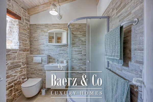 photo 13 Istria, Selina - Authentic Renovated 260 m² Stone Villa with a Pool