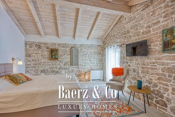photo 15 Istria, Selina - Authentic Renovated 260 m² Stone Villa with a Pool