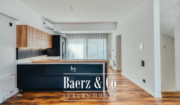 photo 4 Modern House in Voula