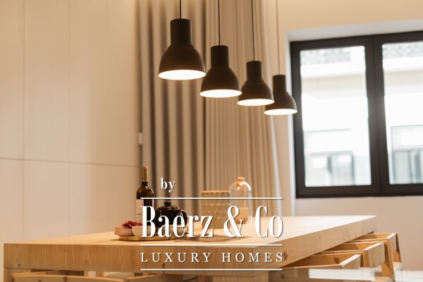 photo 3 1930s building downtown Porto