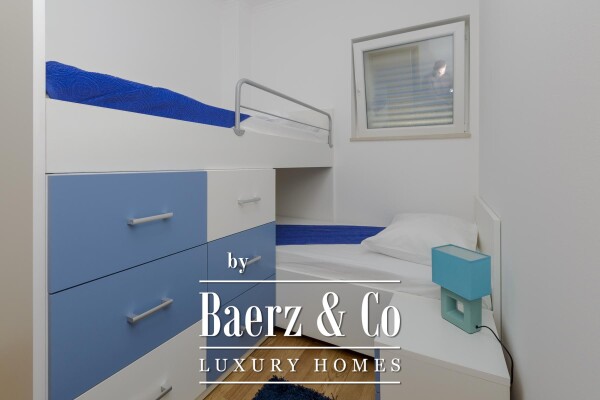 photo 23 Blace, first row to the sea, residential building