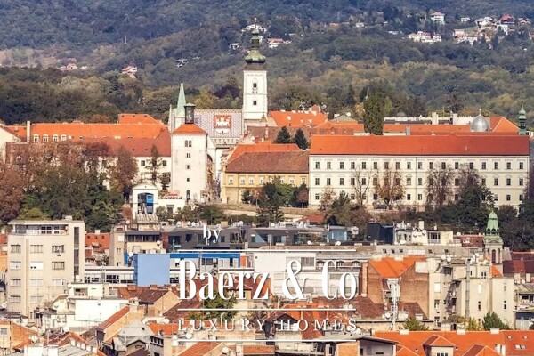 photo 1 Šalata family villa 500 m² on a plot of 1,320 m²