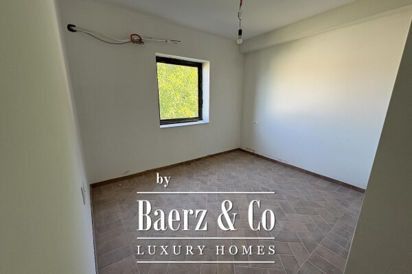 photo 6 Zlarin, spacious house with apartments under renovation, 1200 m²