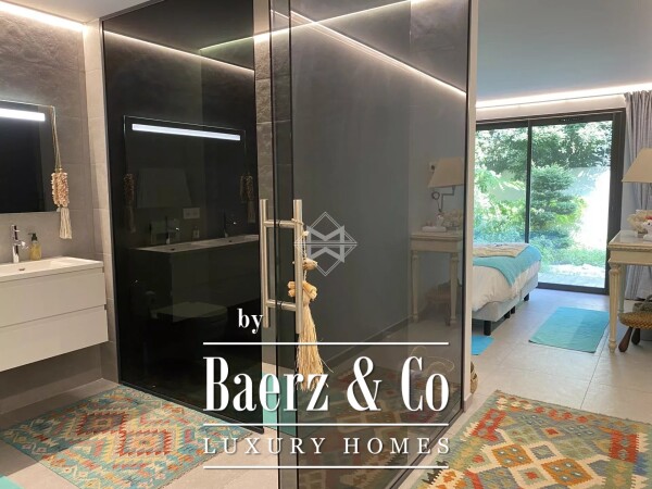 photo 8 In the center of Saint-Tropez