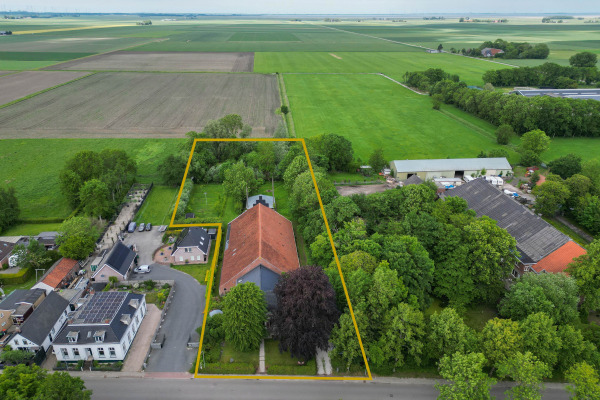 photo 69 Hoofdweg 34