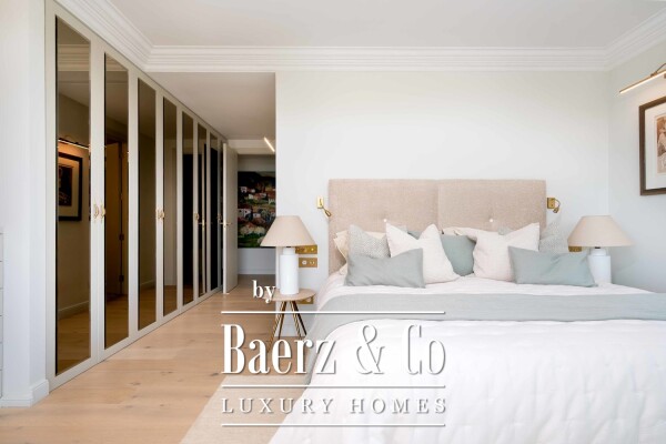 photo 24 Spacious apartment with sea views, parking and pool