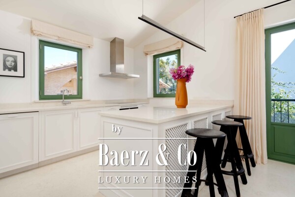 photo 11 Charming completely renovated house with pool near the sea