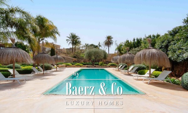 photo 1 Amazing townhouse with a hospitality license - Cas Concos