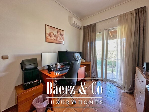 photo 24 1761816 - Villa For sale, Kalamata, 335 sq.m., €1.200.000