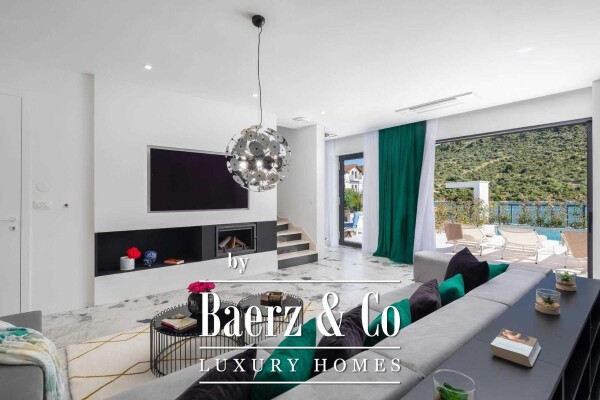 photo 5 Rogoznica, modern villa with swimming pool in the first row to the sea