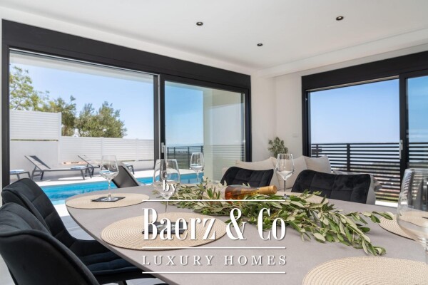 photo 6 Makarska, two-story, three-room apartment, with pool