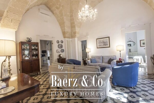 photo 1 Oria, Brindisi