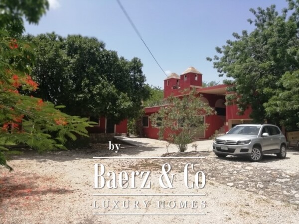 photo 31 Street 18 x 33 Izamal 