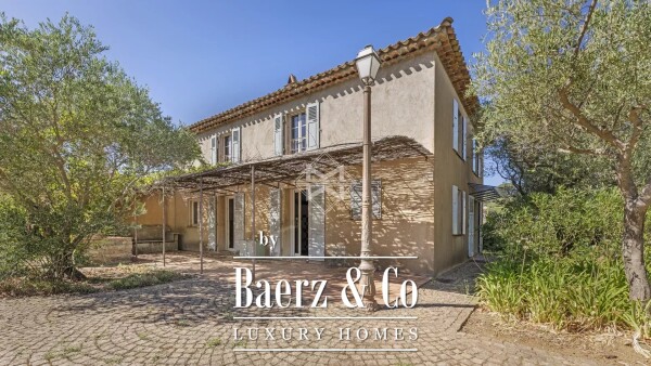 photo 8 Saint-Tropez - Property to renovate