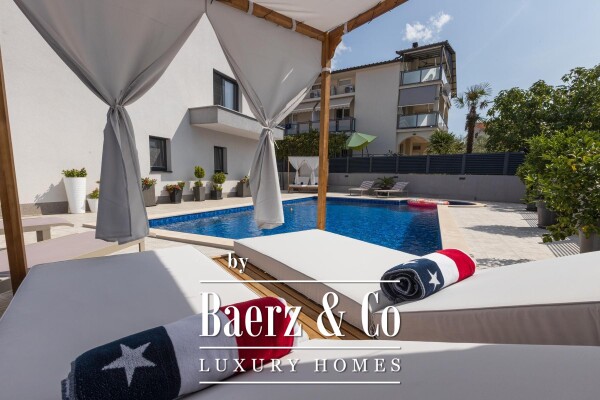 photo 2 Malinska, beautiful villa with 3 residential units, swimming pool, sea view