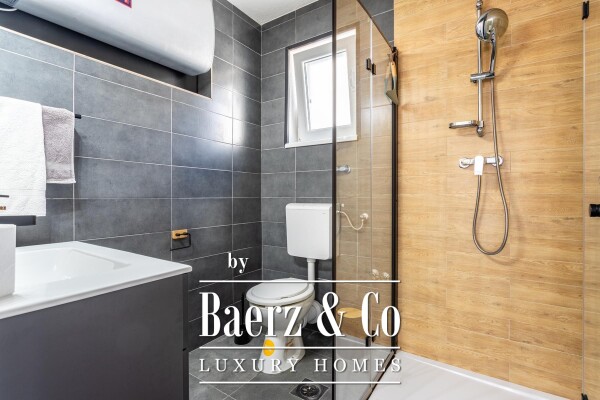 photo 6 Čiovo, Okrug Gornji, furnished house with four apartments and outdoor kitchen, 3rd row from the sea